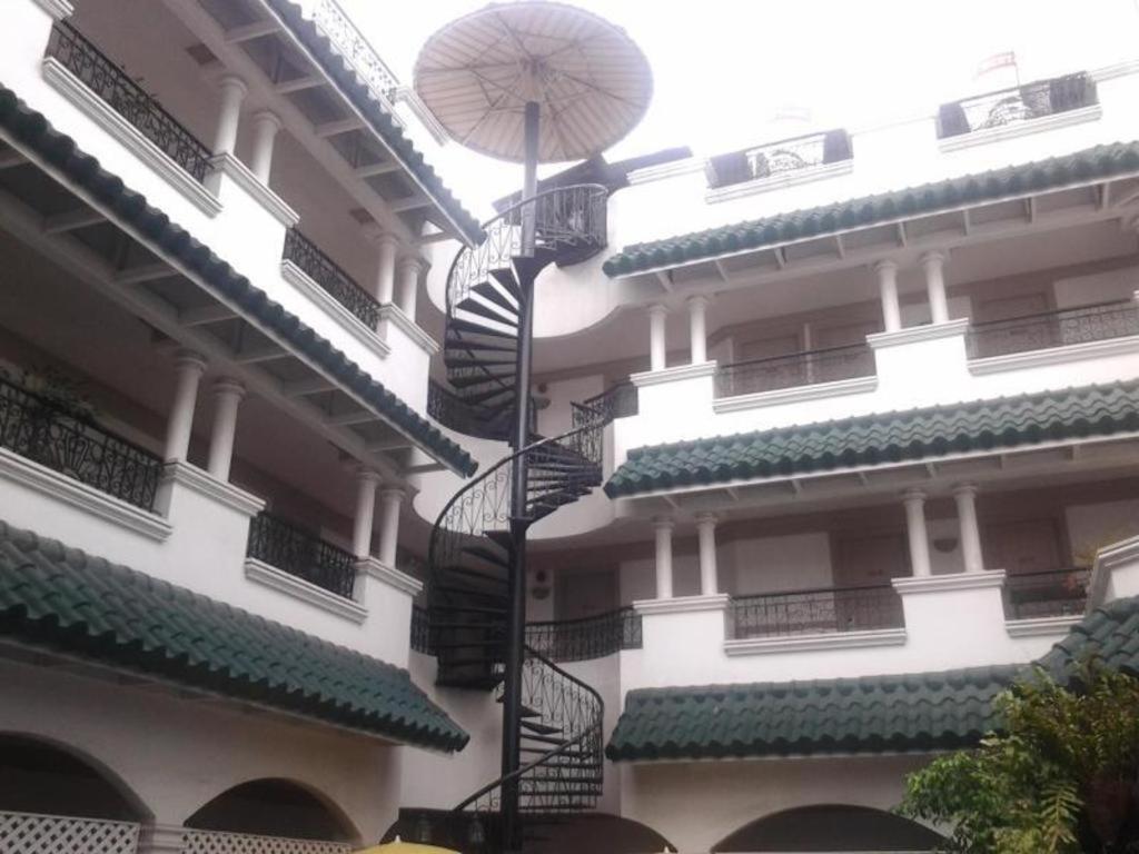 Hotel Galleria Davao City Εξωτερικό φωτογραφία