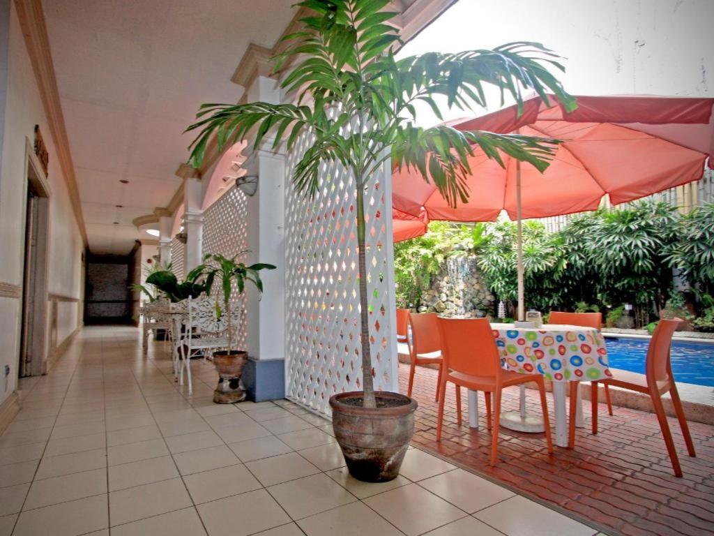 Hotel Galleria Davao City Εξωτερικό φωτογραφία